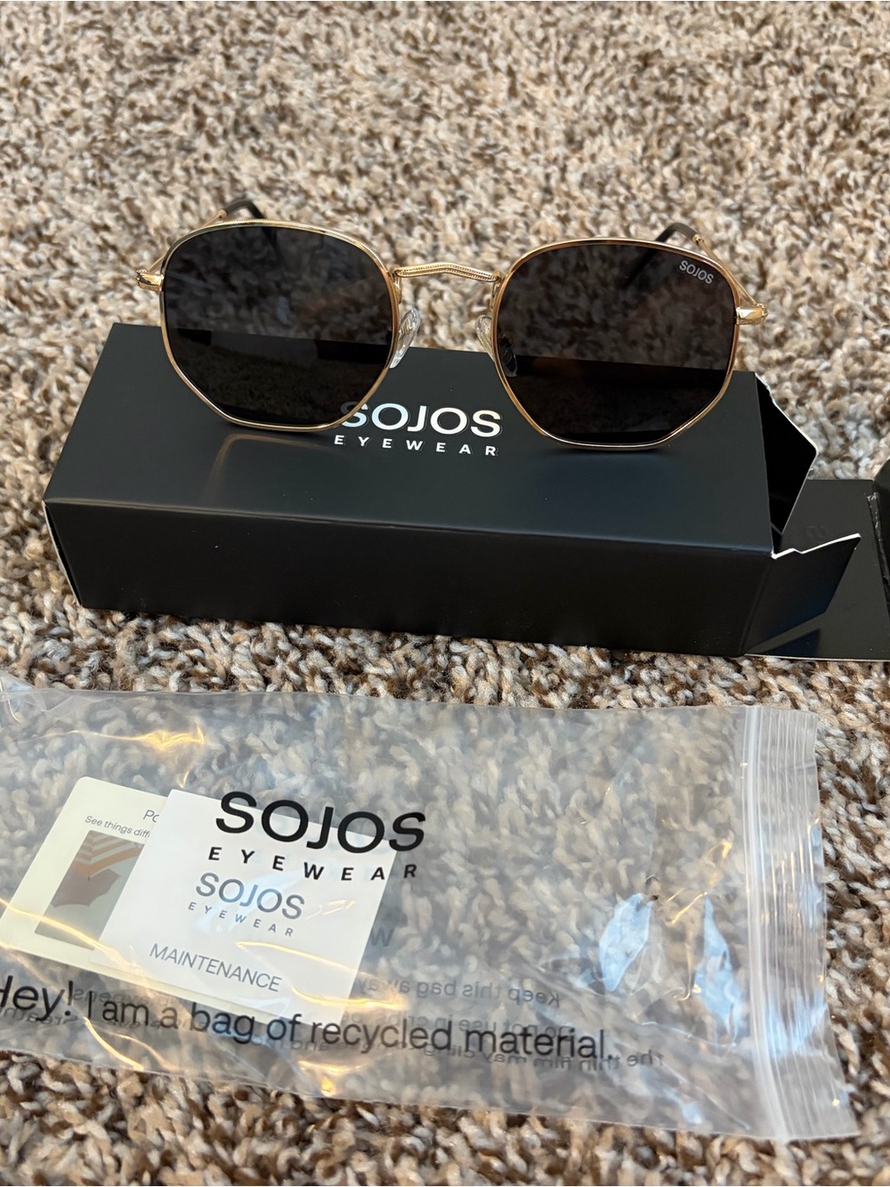 Women’s SOJOS sunglasses
